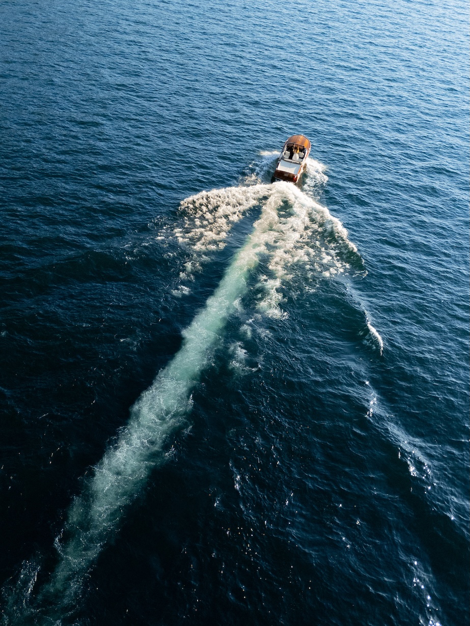 Couple traveling in a scenic landscape